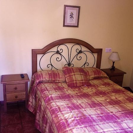 Hostal Bar Stop Hotel Velilla del Rio Carrion Exterior photo