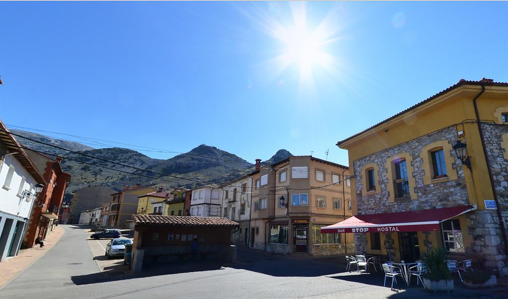 Hostal Bar Stop Hotel Velilla del Rio Carrion Exterior photo